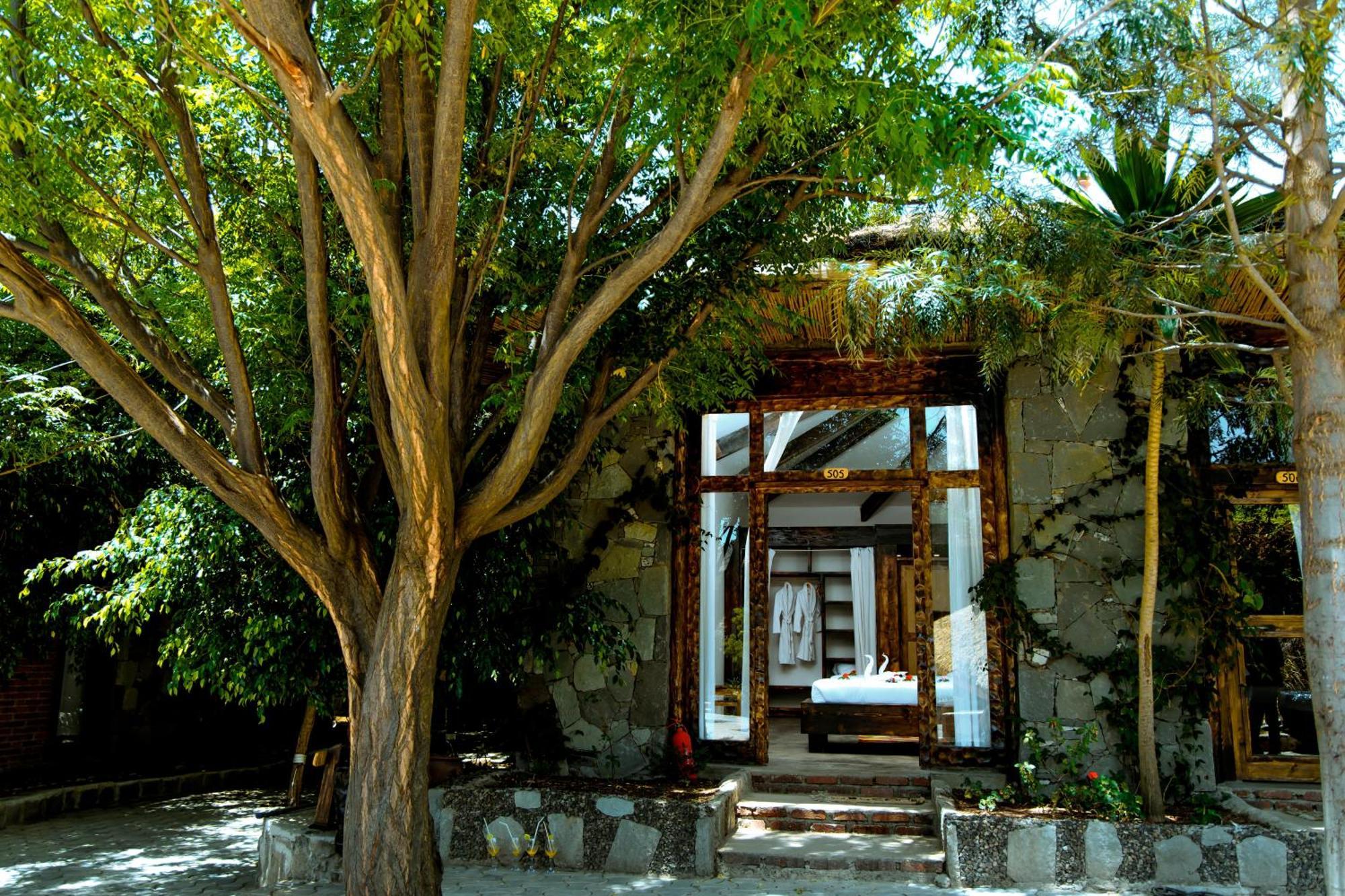 Kuriftu Resort And Spa Bishoftu エクステリア 写真